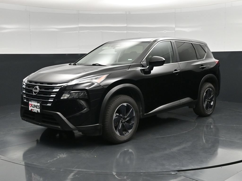 Used 2024 Nissan Rogue SV AWD/4WD image 5
