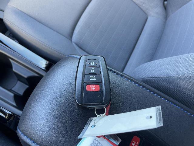 Used 2022 Toyota Corolla SE image 36