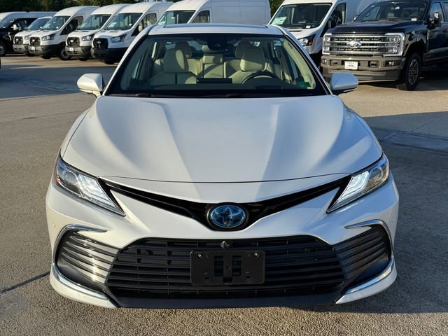 Used 2023 Toyota Camry XLE w/ Navigation Package FWD image 2