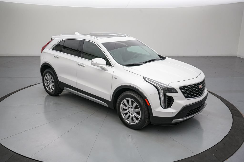 Used 2023 Cadillac XT4 Premium Luxury FWD image 2