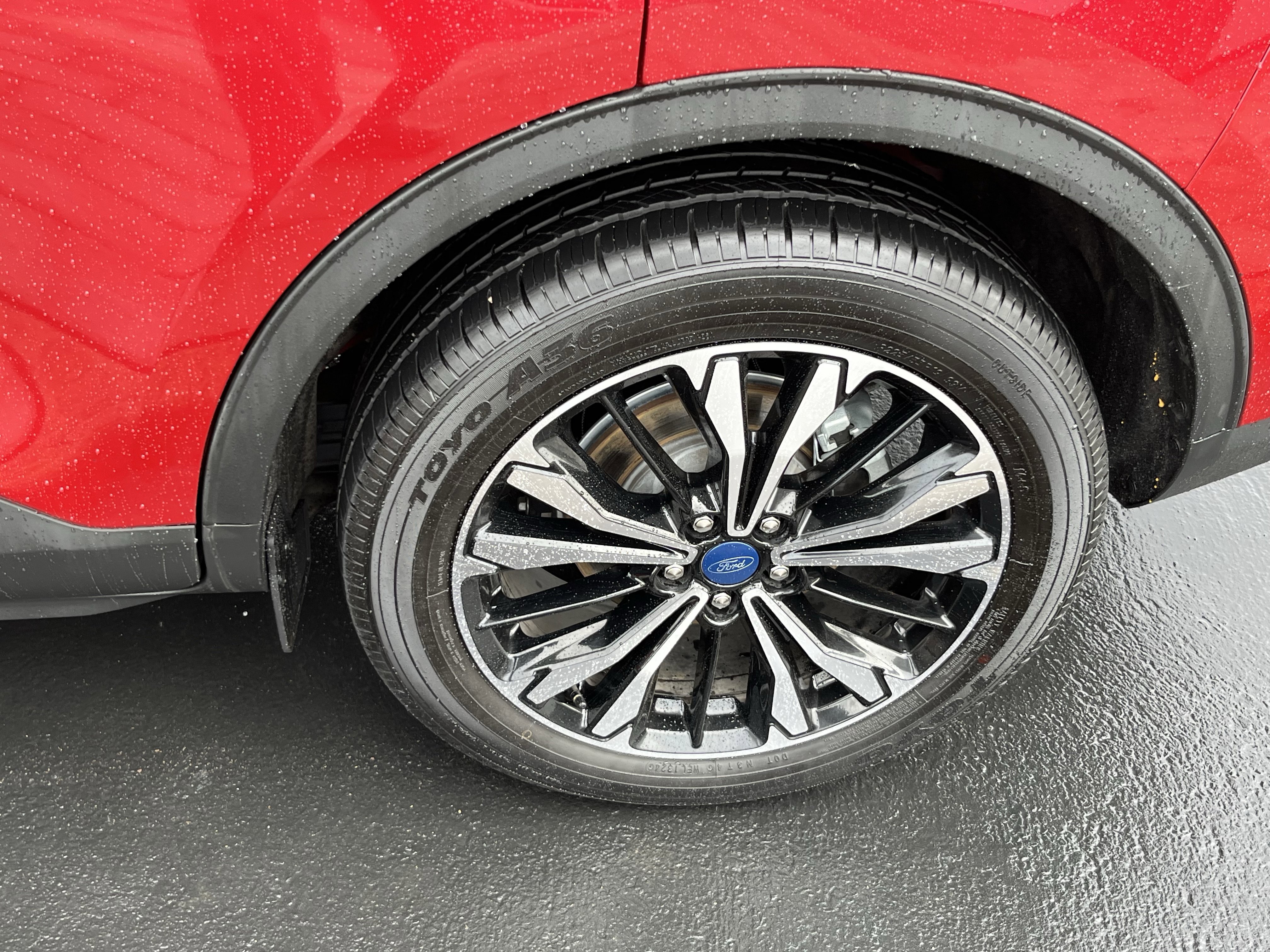 Certified 2022 Ford Escape SEL w/ SEL Stealth AWD Package image 20