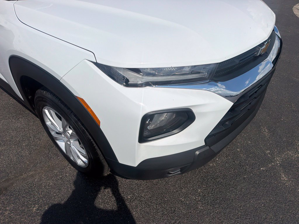 Used 2021 Chevrolet TrailBlazer LS FWD image 14