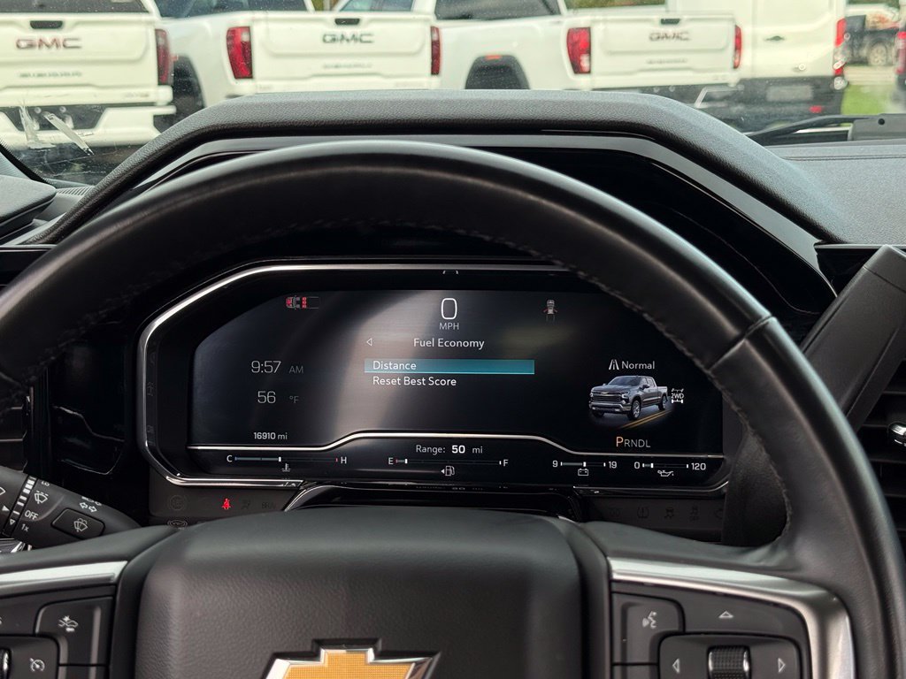 Used 2024 Chevrolet Silverado 1500 LT AWD/4WD image 8