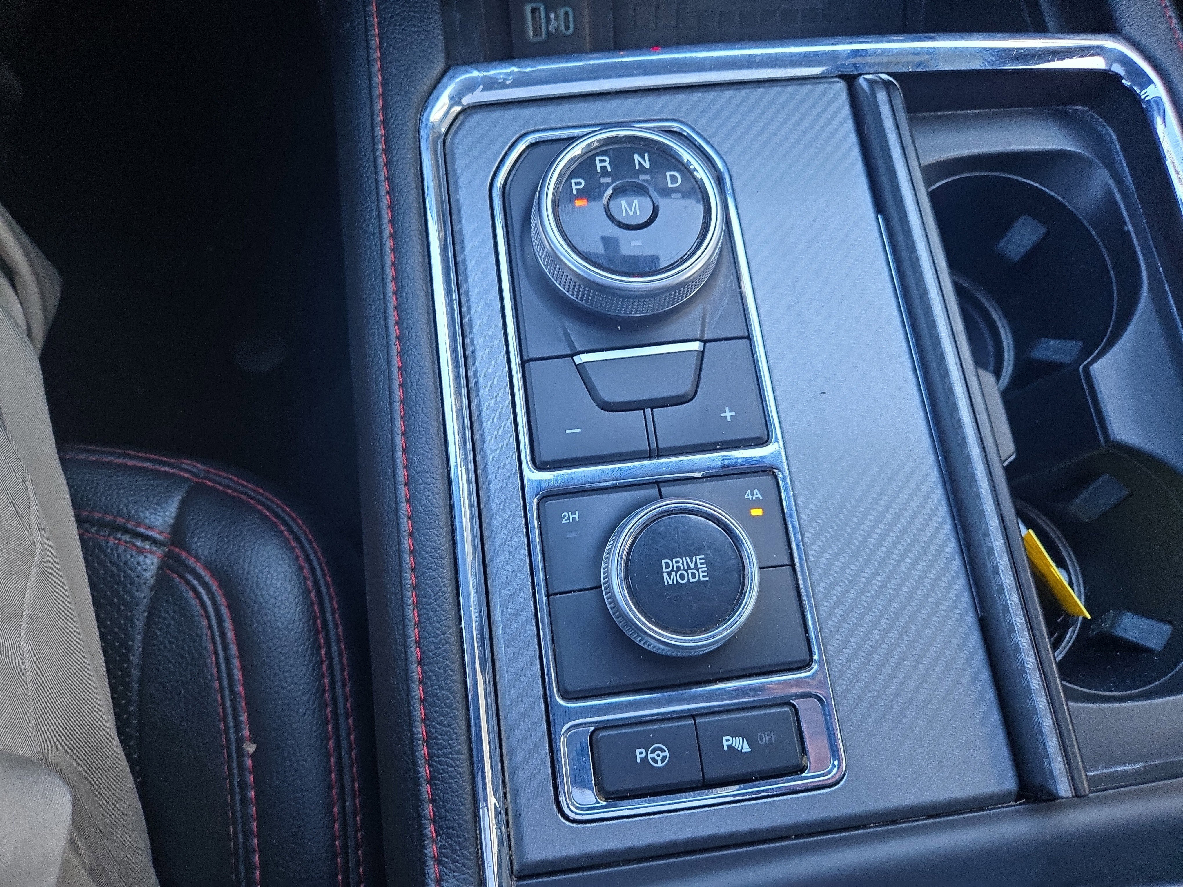 Certified 2020 Ford Expedition Max Limited w/ Equipment Group 303A image 12