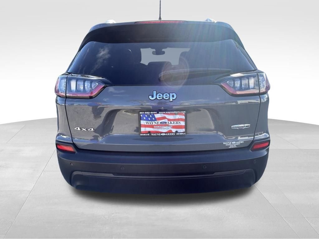 Used 2020 Jeep Cherokee Latitude Plus w/ Comfort/Convenience Group image 4