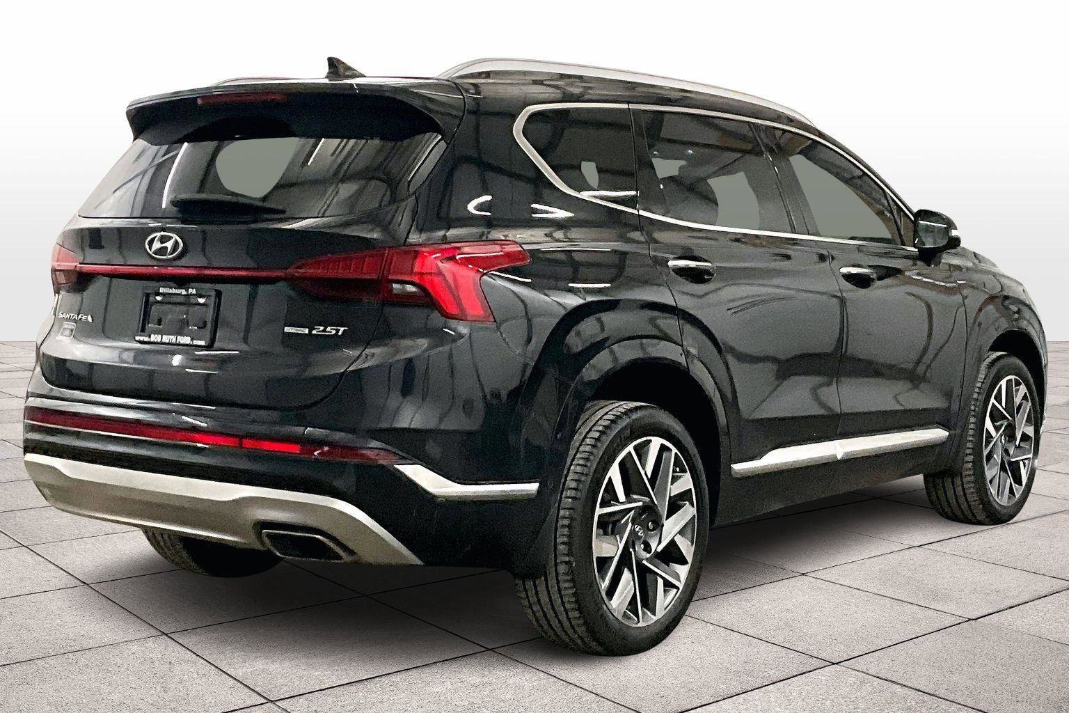 Used 2022 Hyundai Santa Fe Calligraphy image 3
