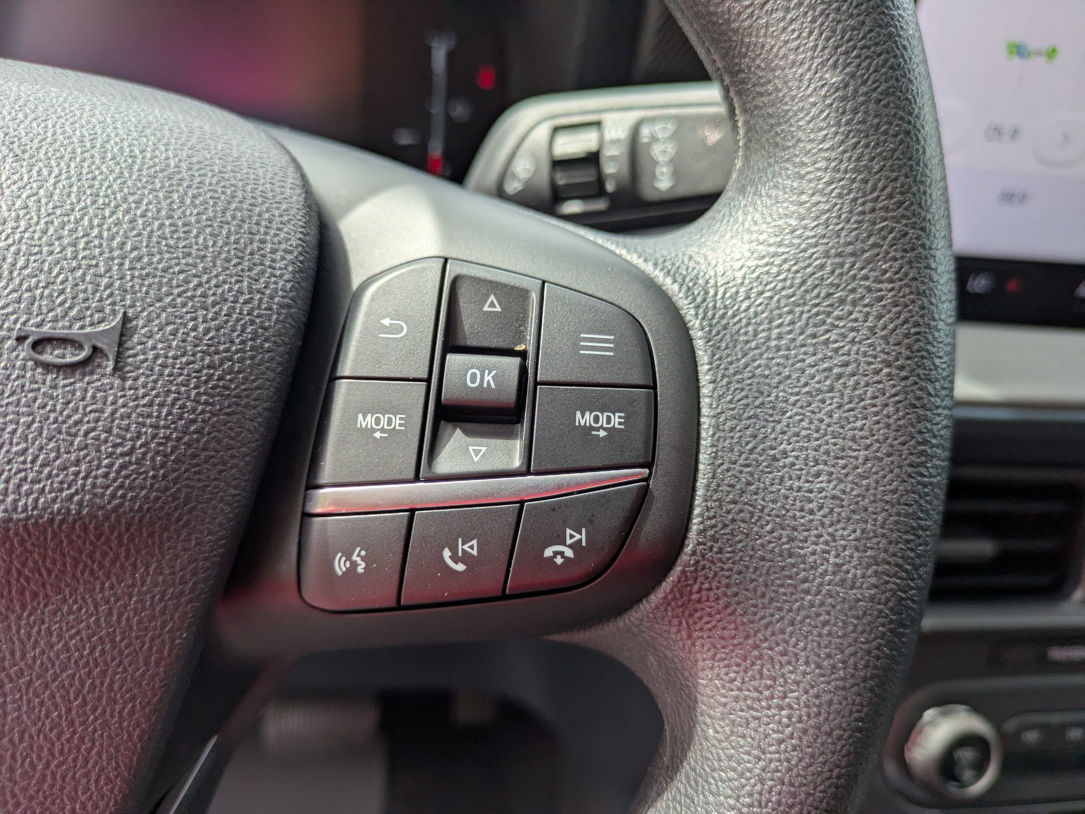Certified 2025 Ford Maverick XLT AWD/4WD image 20