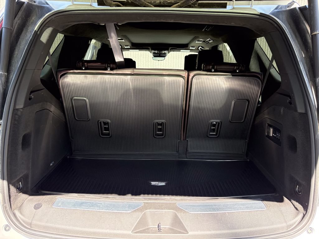 Used 2022 Cadillac Escalade Sport Platinum AWD/4WD image 29