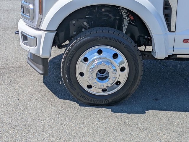Certified 2026 Ford F450 Platinum w/ Platinum Plus Package AWD/4WD image 11