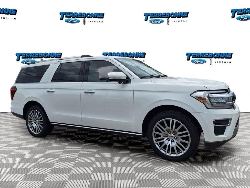 Certified 2022 Ford Expedition Max Limited RWD image 3
