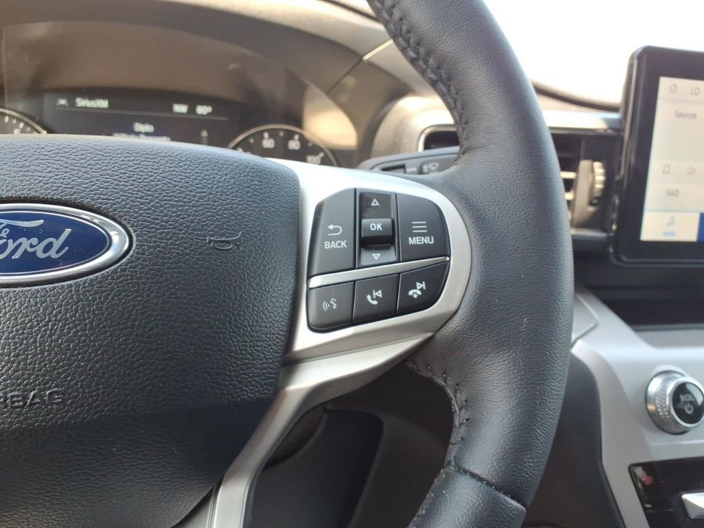 Certified 2024 Ford Explorer XLT w/ Equipment Group 202A AWD/4WD image 19
