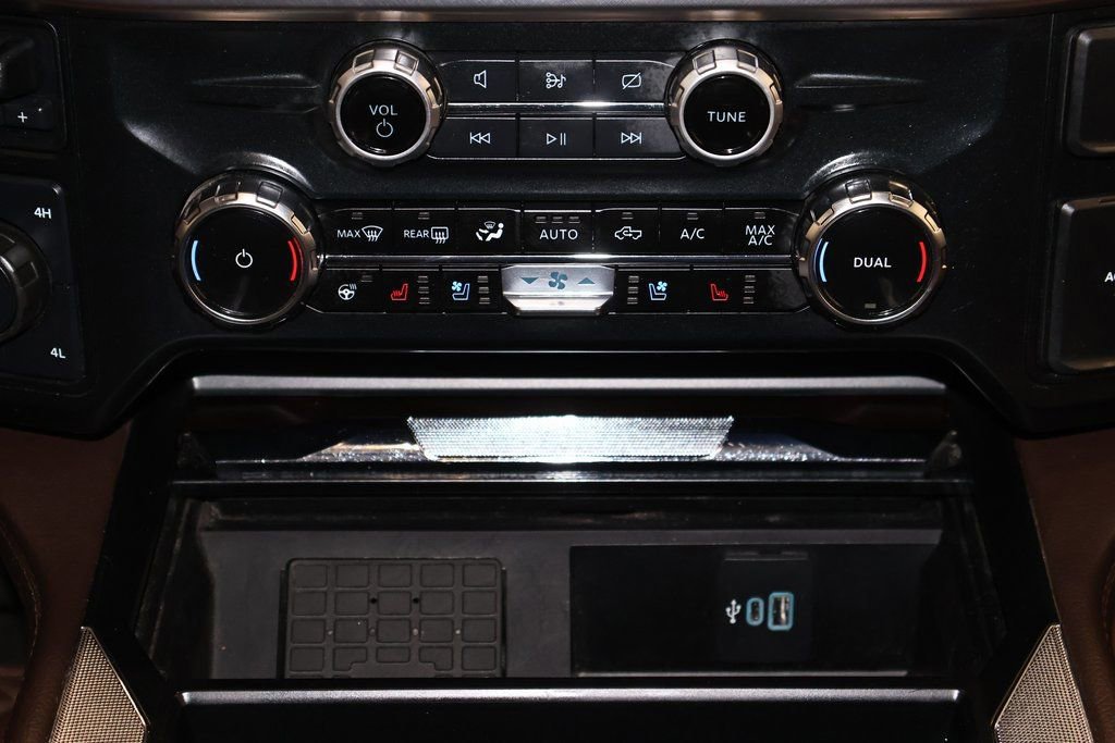 Certified 2023 Ford F450 King Ranch w/ Chrome Package image 37