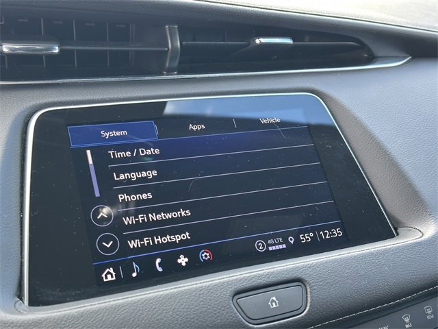 Used 2022 Cadillac XT4 Luxury w/ Cold Weather Package image 22