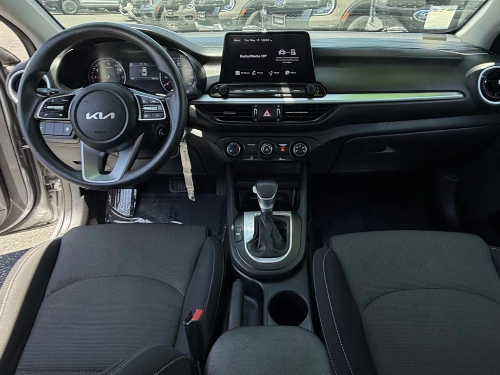 Used 2024 Kia Forte LXS FWD image 31