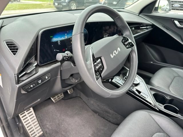 Used 2023 Kia Niro Wave w/ Wave Preserve Package FWD image 19