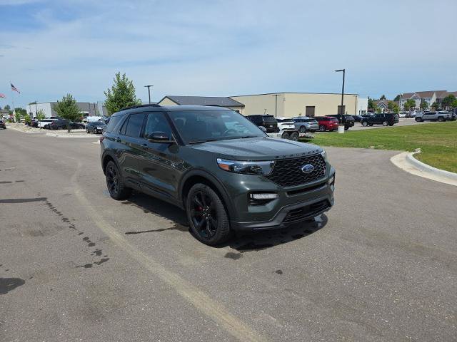 Certified 2023 Ford Explorer ST w/ Equipment Group 401A AWD/4WD image 3