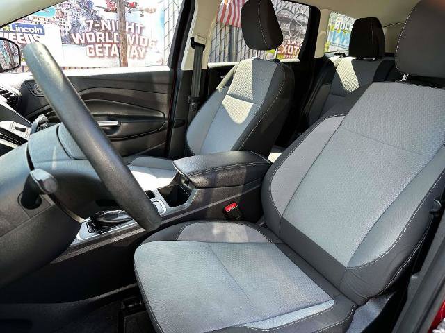 Certified 2018 Ford Escape SE w/ SE Sync 3 Package AWD/4WD image 11