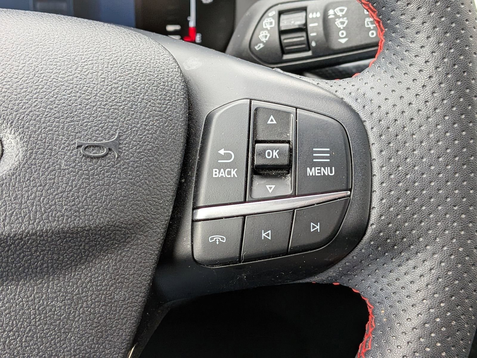 Certified 2023 Ford Escape ST-Line w/ Tech Pack #1 image 30