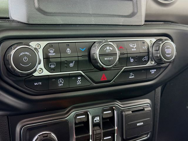 Used 2022 Jeep Wrangler Unlimited Sport image 15