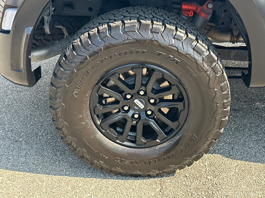 Certified 2025 Ford F150 Raptor AWD/4WD image 17