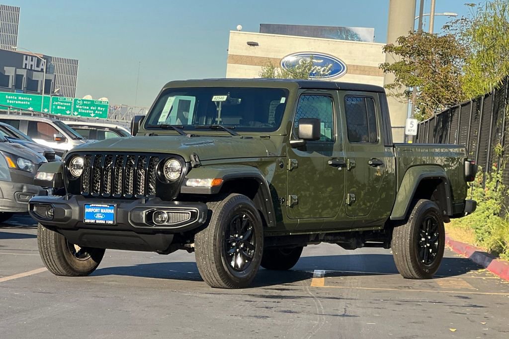 Used 2021 Jeep Gladiator Sport image 8