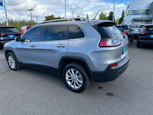 Used 2019 Jeep Cherokee Latitude w/ Popular Appearance Group FWD image 4