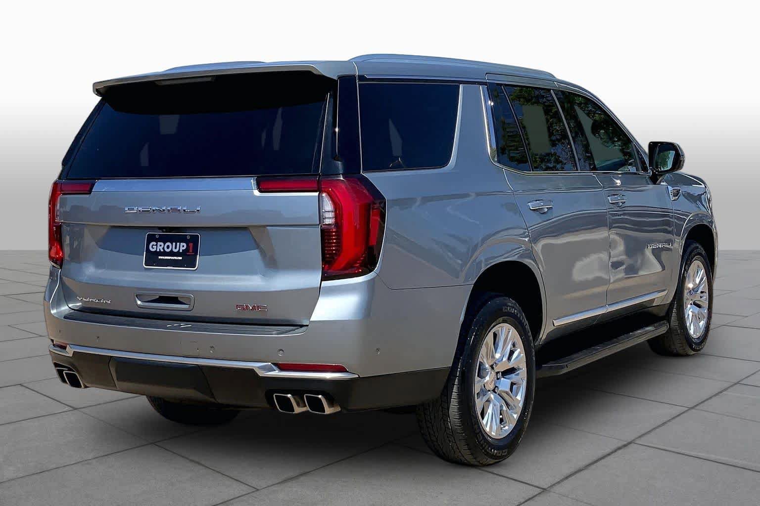 Used 2025 GMC Yukon Denali AWD/4WD image 13