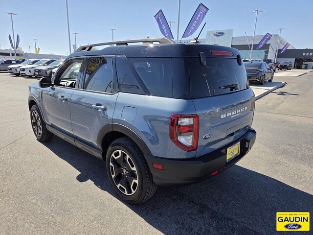 Certified 2024 Ford Bronco Sport Outer Banks w/ Tech Package AWD/4WD image 4
