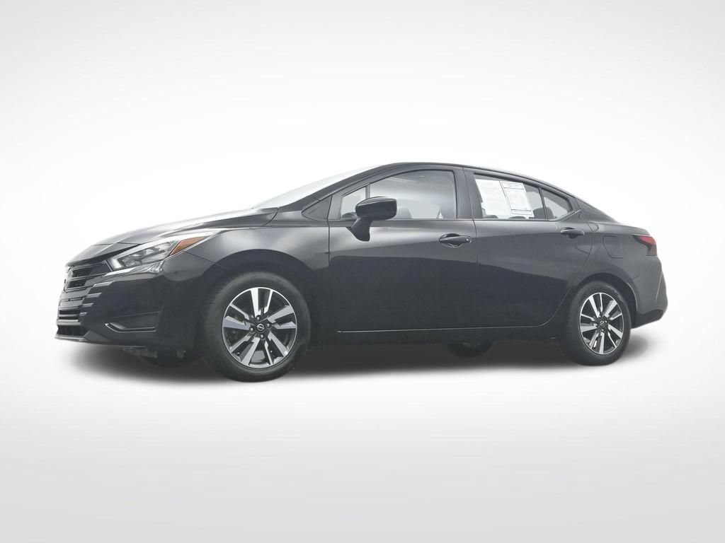 Used 2025 Nissan Versa SV FWD image 36