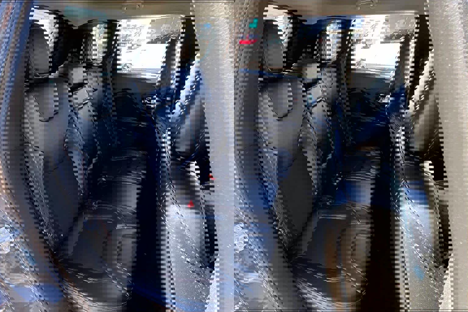 Used 2019 Jeep Cherokee Trailhawk w/ Cold Weather Group image 19