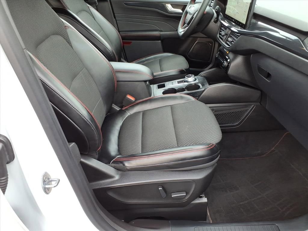 Certified 2023 Ford Escape ST-Line Select w/ Tech Pack #2 image 8