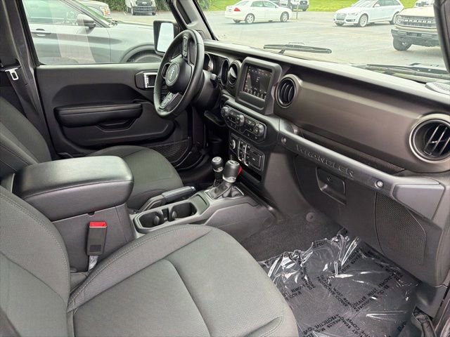 Used 2019 Jeep Wrangler Unlimited Sport S AWD/4WD image 7