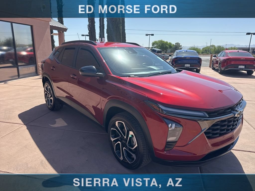 Used 2024 Chevrolet Trax RS FWD image 10