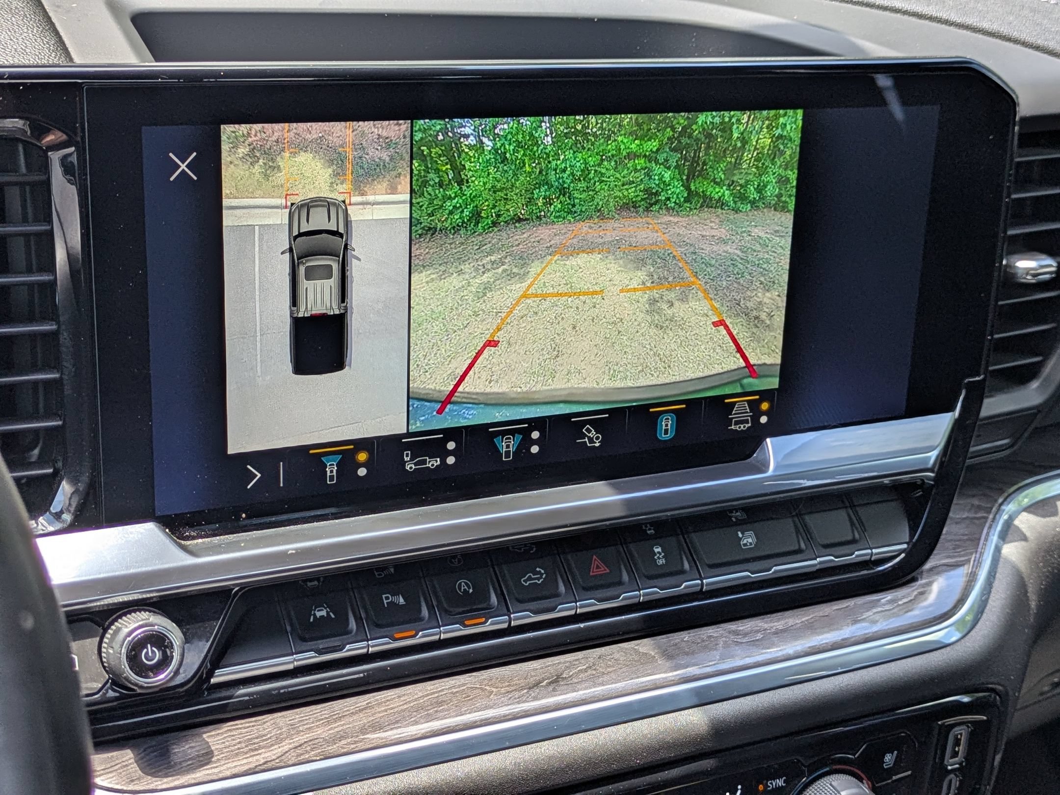 Used 2023 Chevrolet Silverado 1500 LTZ w/ Technology Package AWD/4WD image 22