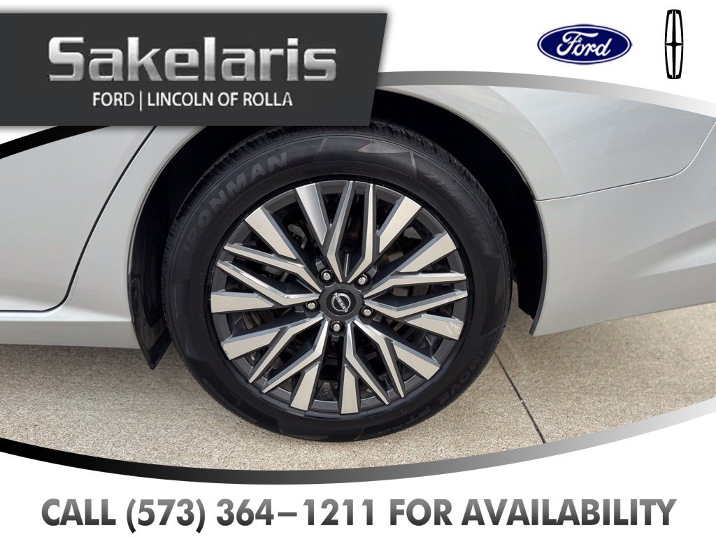 Used 2024 Nissan Altima 2.5 SV FWD image 9
