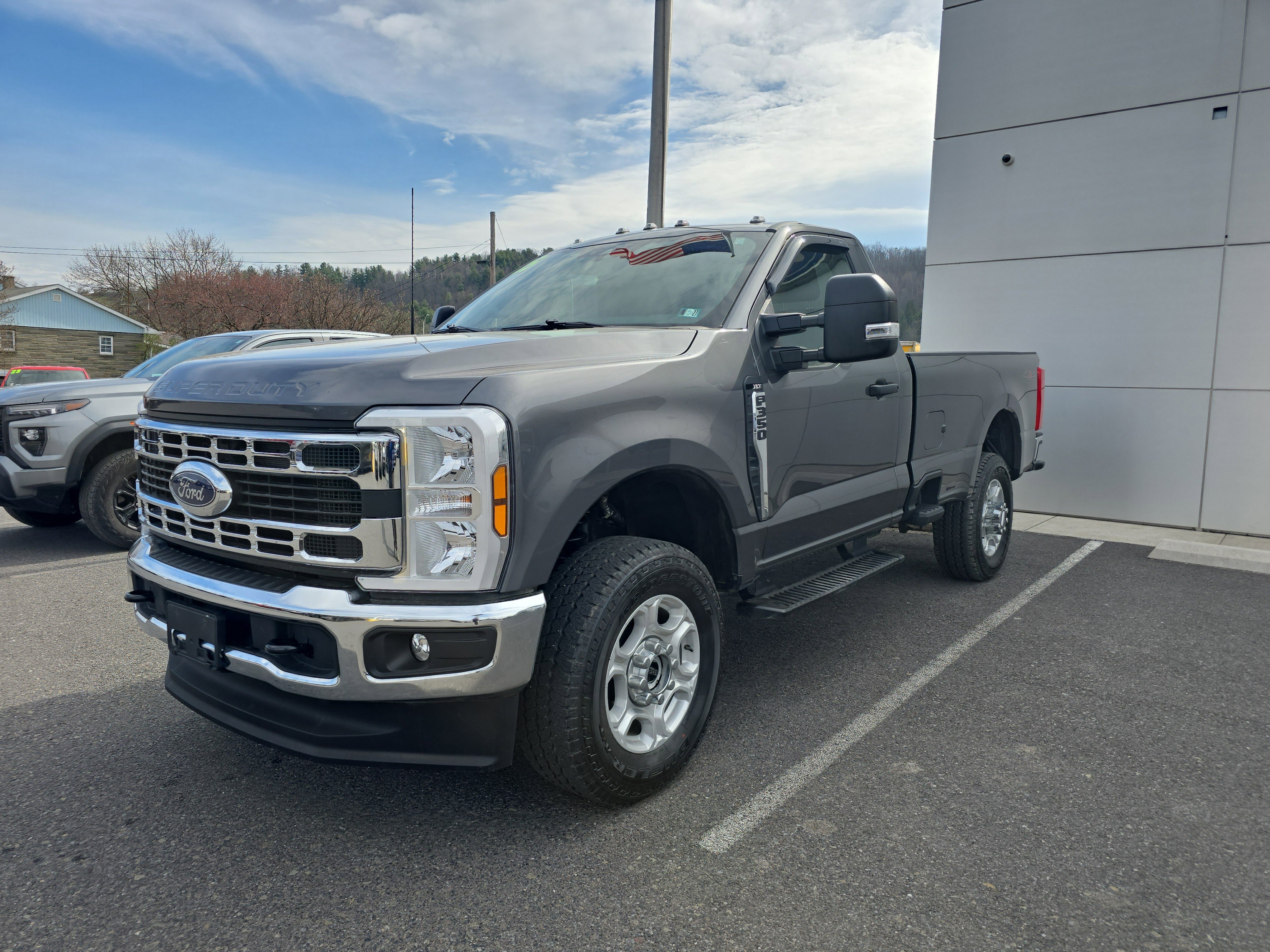 Certified 2025 Ford F350 XLT w/ Snow Plow Prep Package AWD/4WD image 8