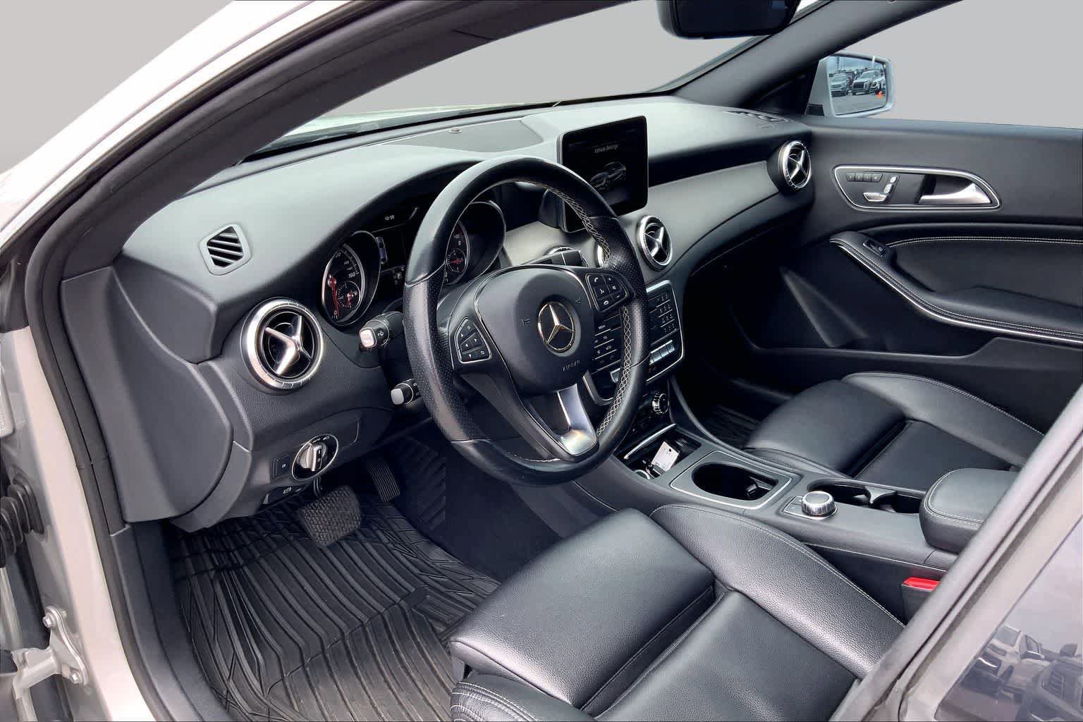 Used 2018 Mercedes-Benz CLA 250 image 17
