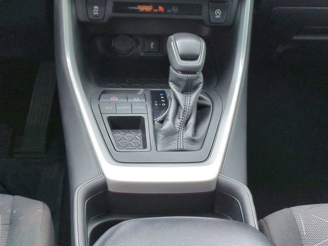 Used 2021 Toyota RAV4 XLE FWD image 19