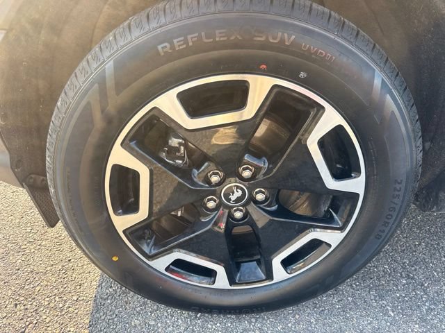 Certified 2024 Ford Bronco Sport Outer Banks w/ Tech Package AWD/4WD image 11