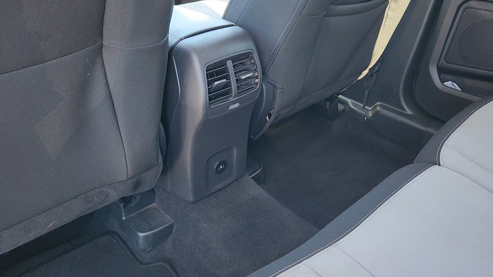 Certified 2024 Ford Escape Active image 17