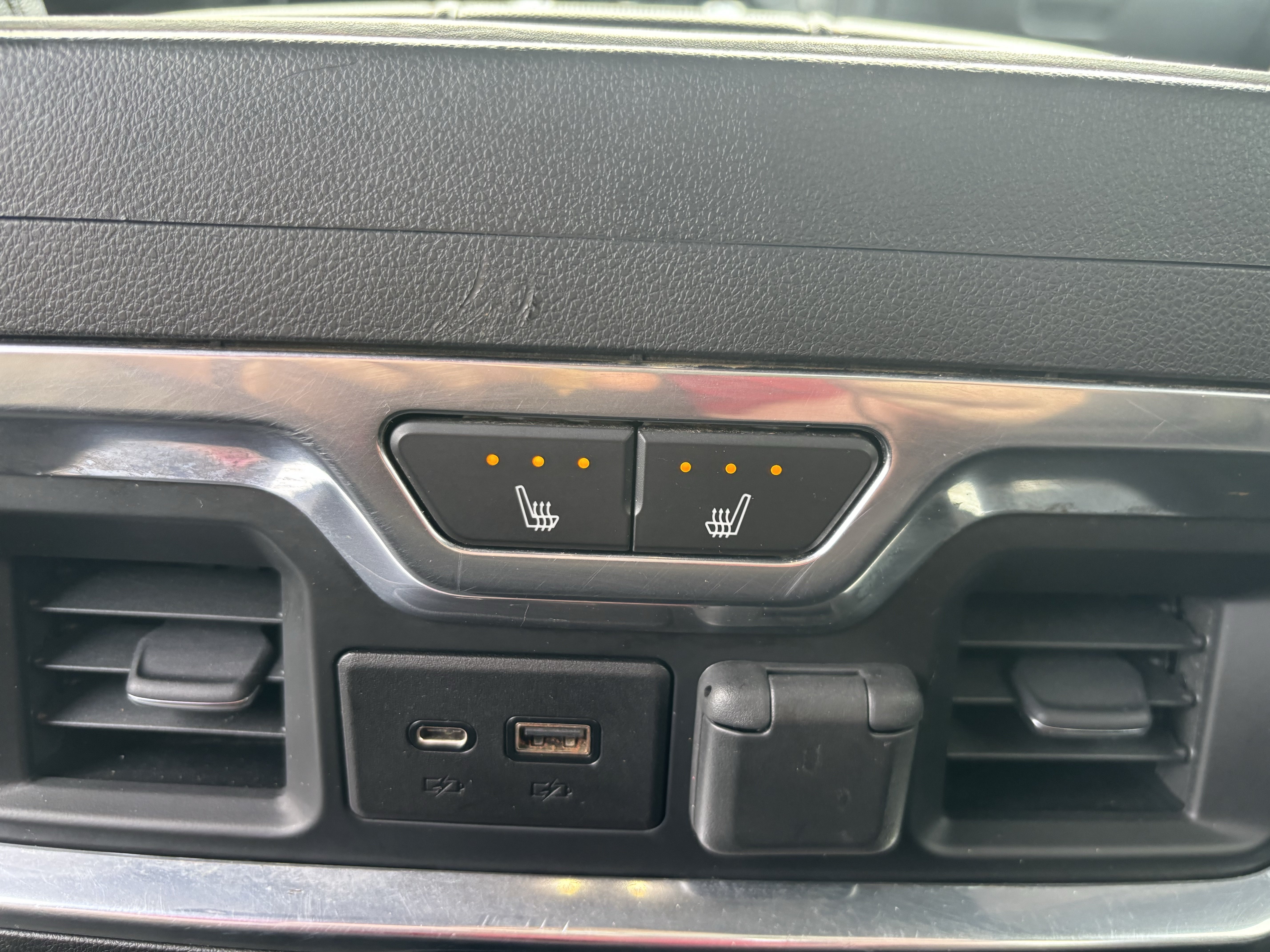 Used 2020 GMC Sierra 1500 AT4 w/ AT4 Premium Package AWD/4WD image 33