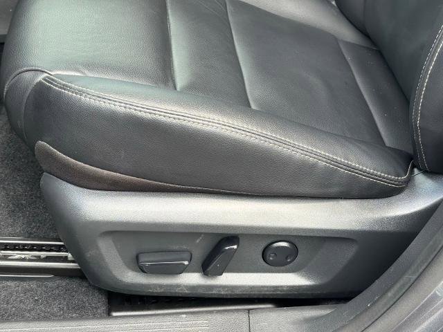 Used 2026 Nissan Rogue SL AWD/4WD image 15