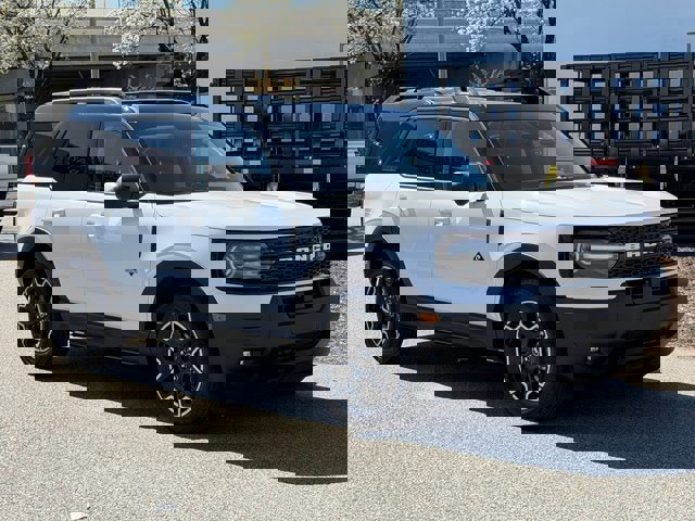 Certified 2025 Ford Bronco Sport Outer Banks w/ Outer Banks Tech Package+ image 7