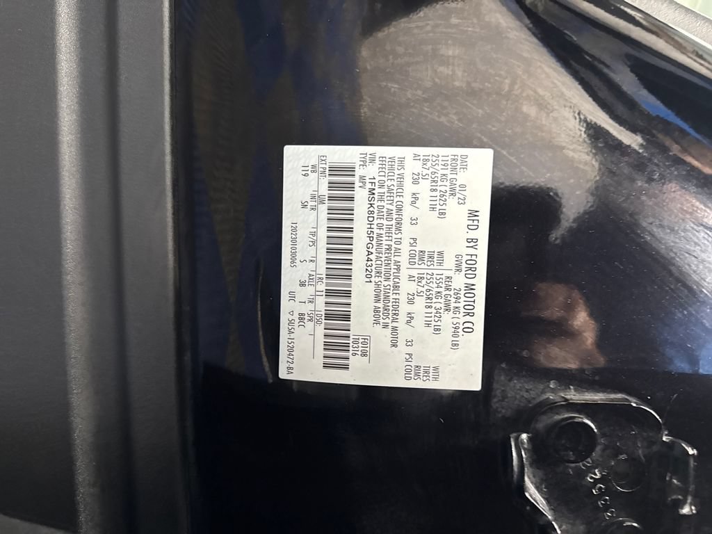 Certified 2023 Ford Explorer XLT w/ Equipment Group 202A AWD/4WD image 33