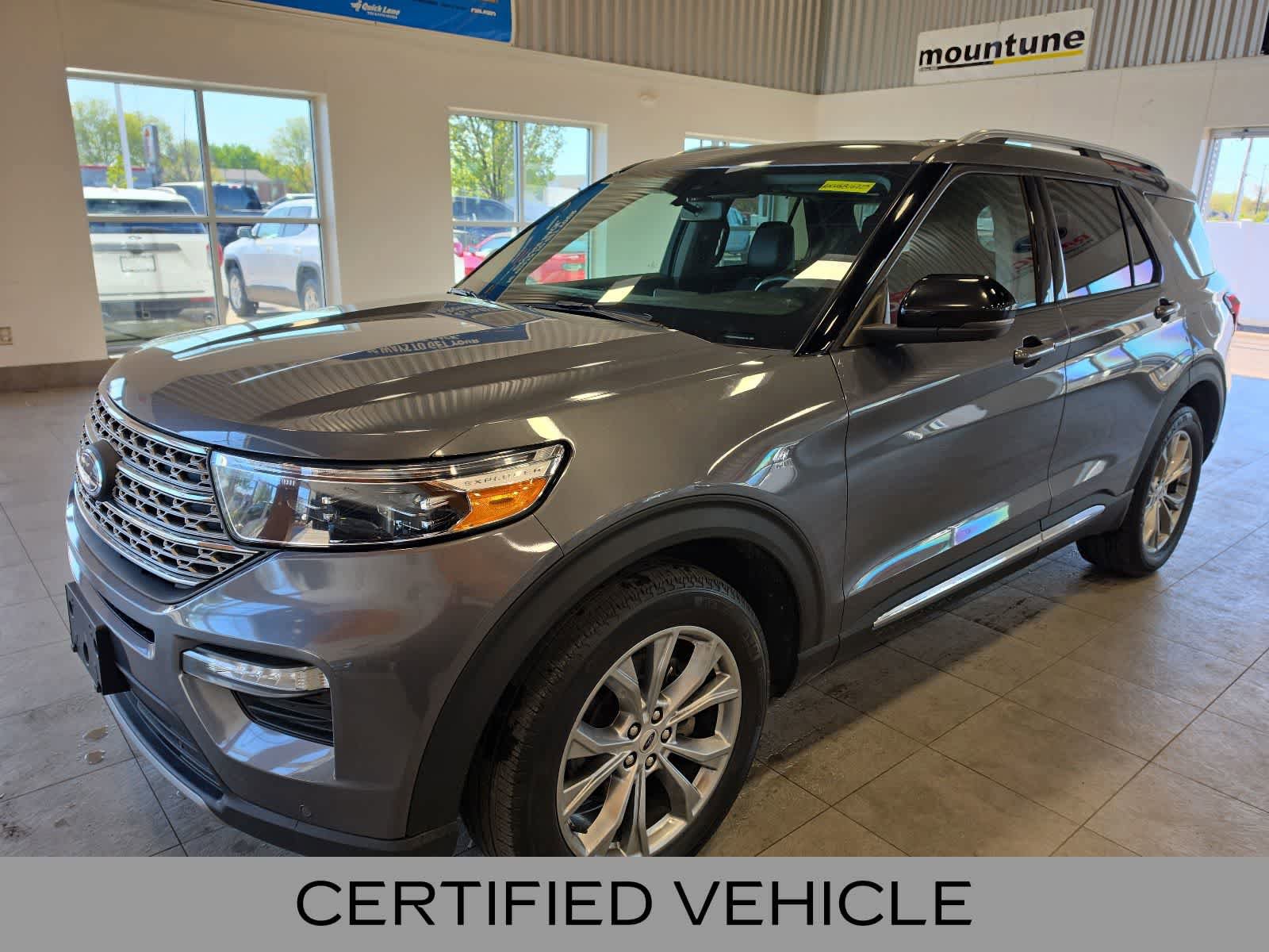 Certified 2022 Ford Explorer Limited AWD/4WD image 1