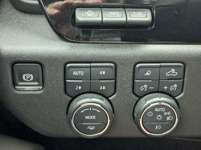 Used 2025 Chevrolet Silverado 2500 ZR2 w/ Technology Package AWD/4WD image 25
