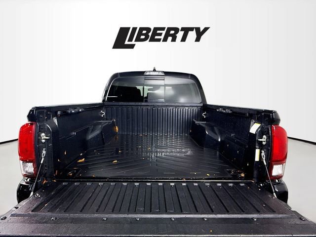 Used 2020 Toyota Tacoma SR5 image 23