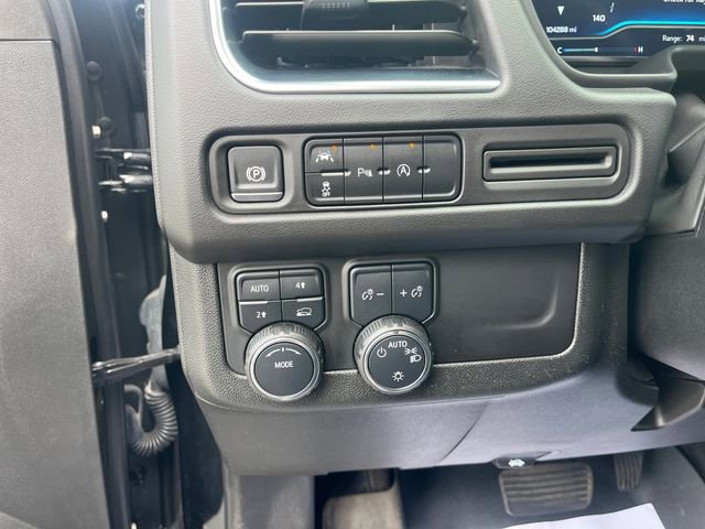 Used 2024 Chevrolet Suburban LT AWD/4WD image 18