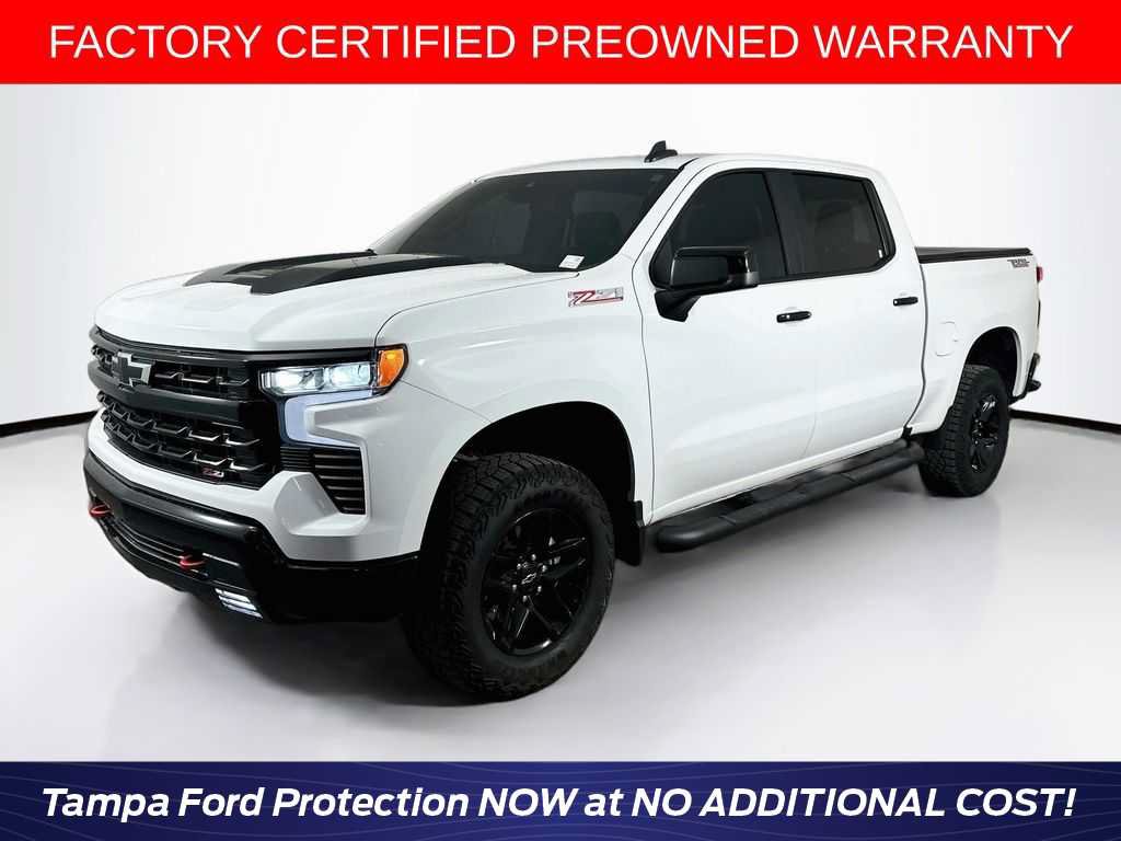 Used 2024 Chevrolet Silverado 1500 LT Trail Boss w/ Convenience Package II AWD/4WD image 1