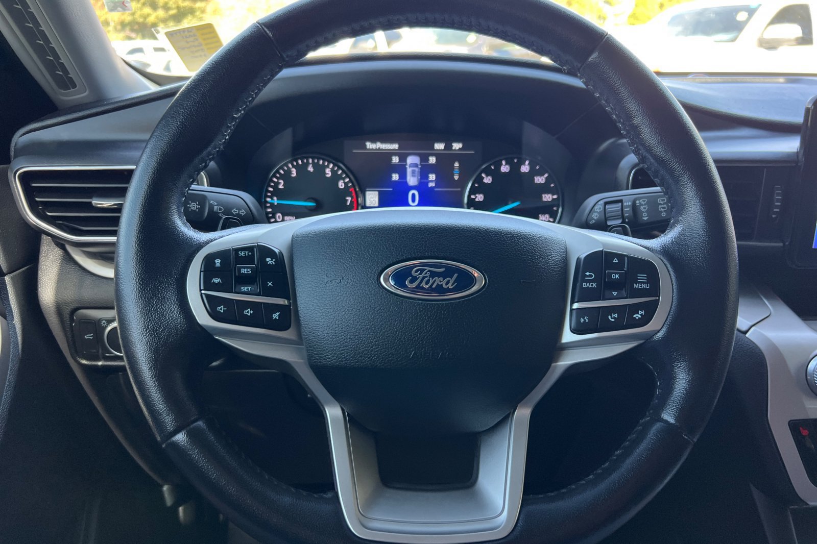Certified 2021 Ford Explorer XLT w/ Equipment Group 202A AWD/4WD image 27